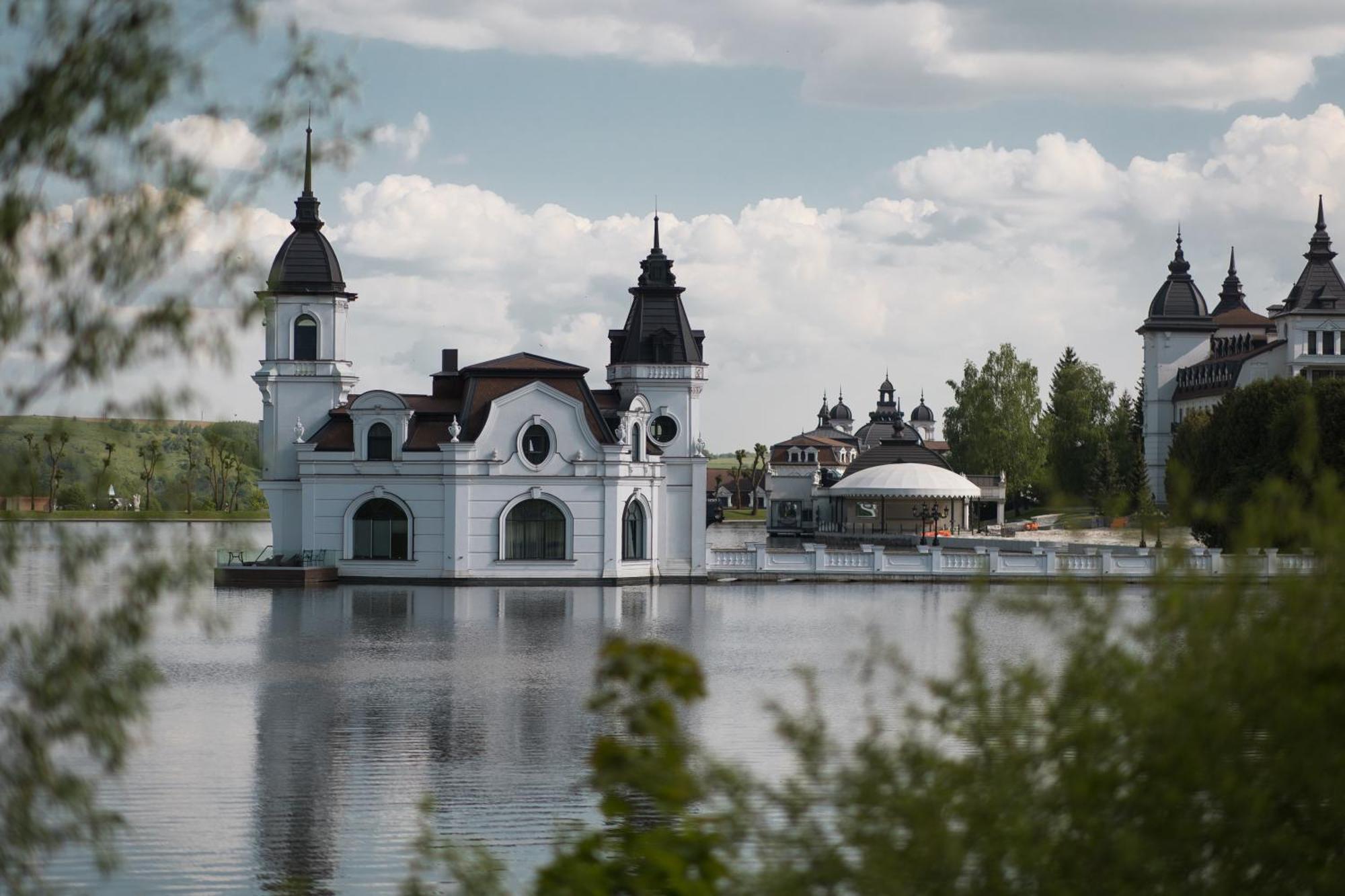 Edem Resort Medical & Spa Strelki  Eksteriør bilde