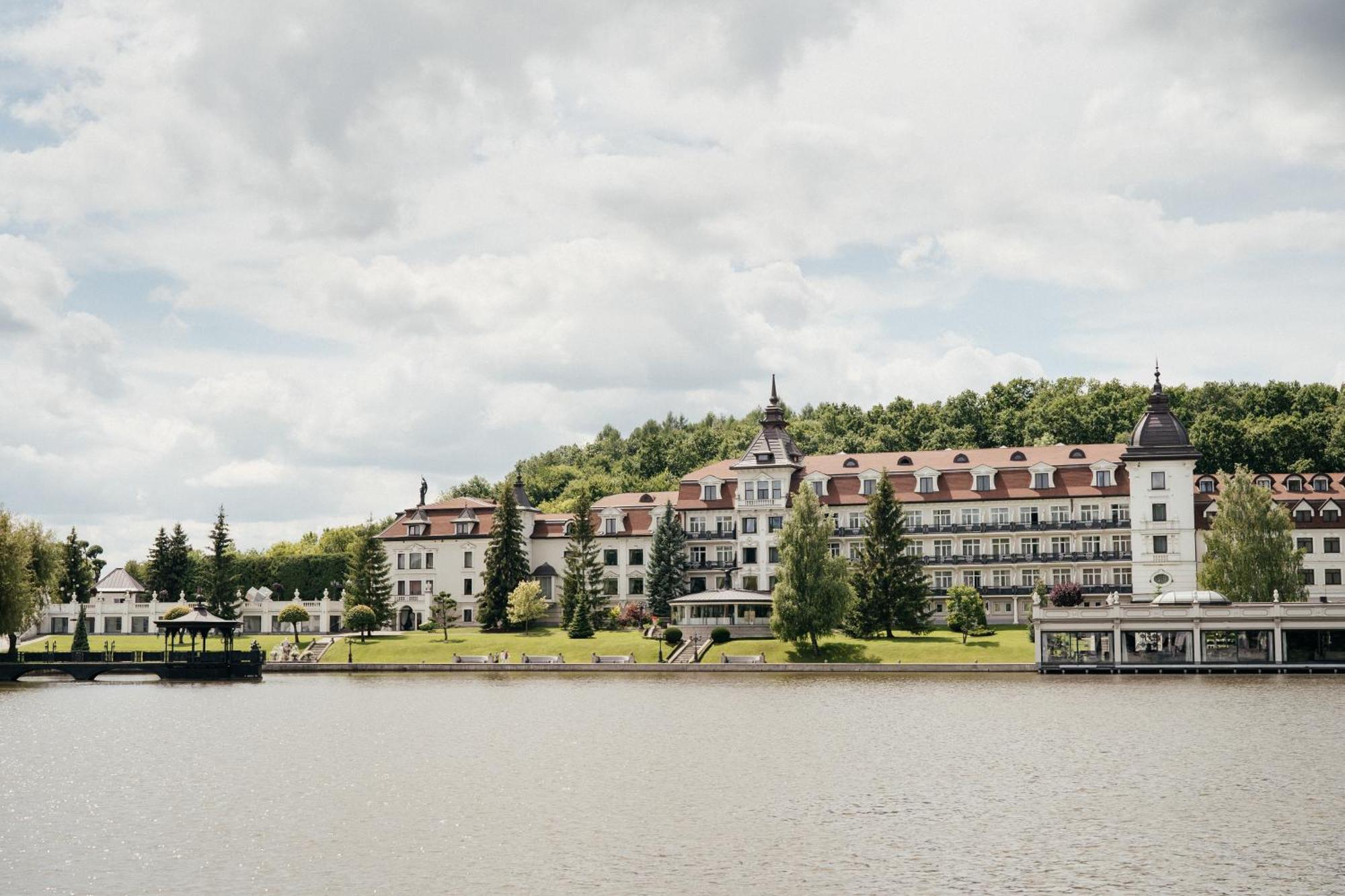 Edem Resort Medical & Spa Strelki  Eksteriør bilde