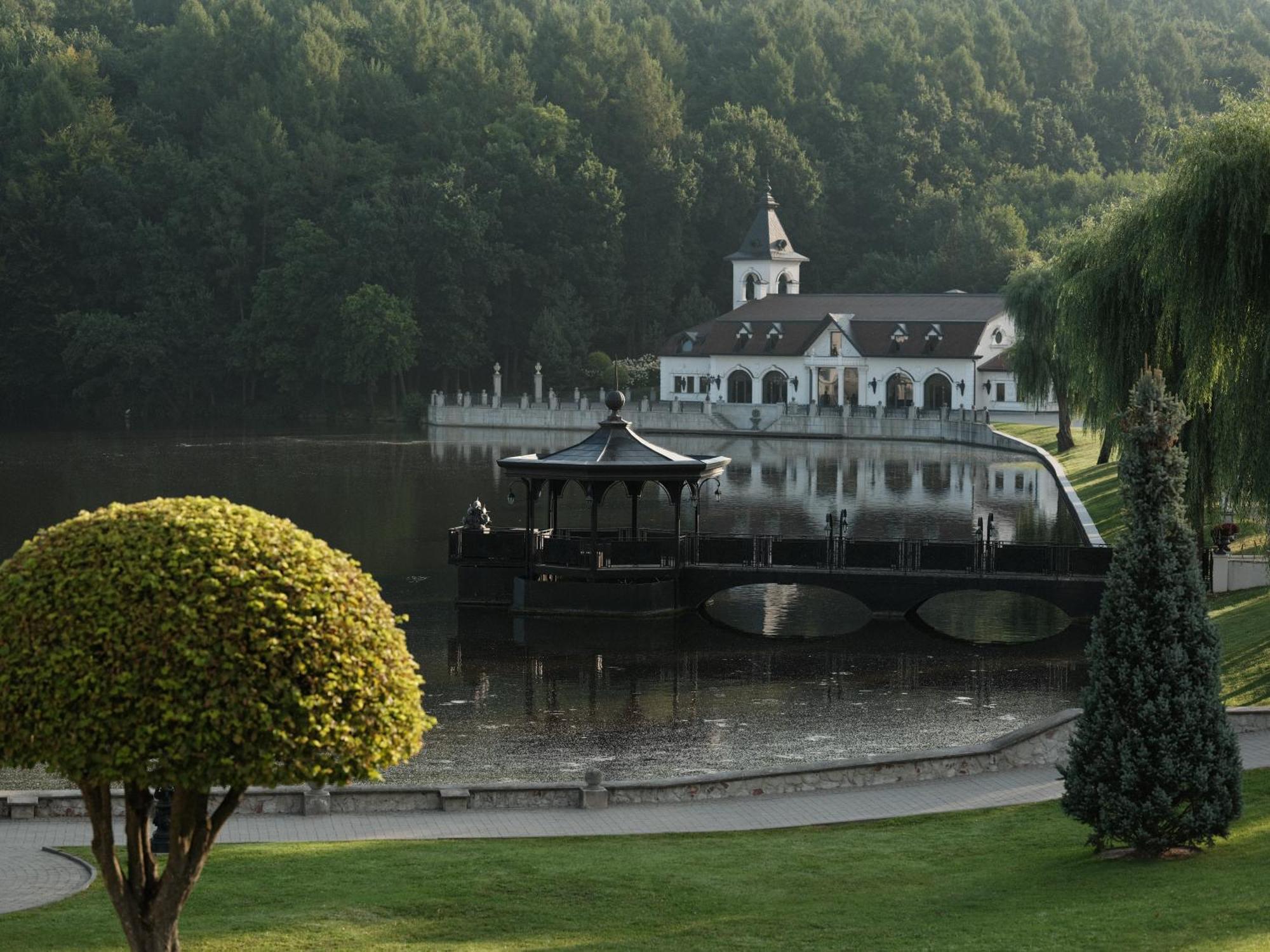 Edem Resort Medical & Spa Strelki  Eksteriør bilde